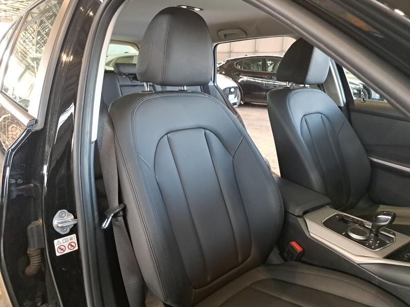 BMW 320 MH48V Business Advantage Autom. Touring