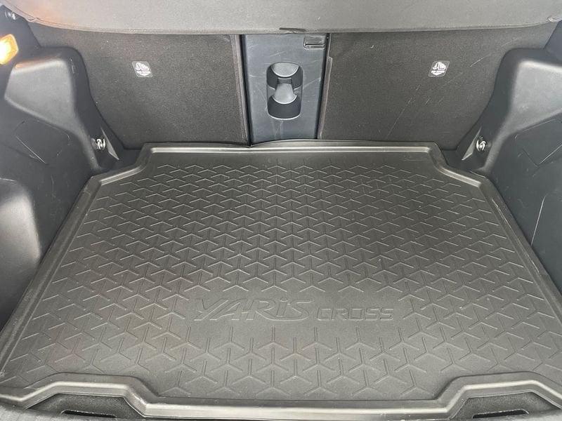 Toyota Yaris Cross Yaris Cross 1.5h Adventure fwd 116cv e-cvt