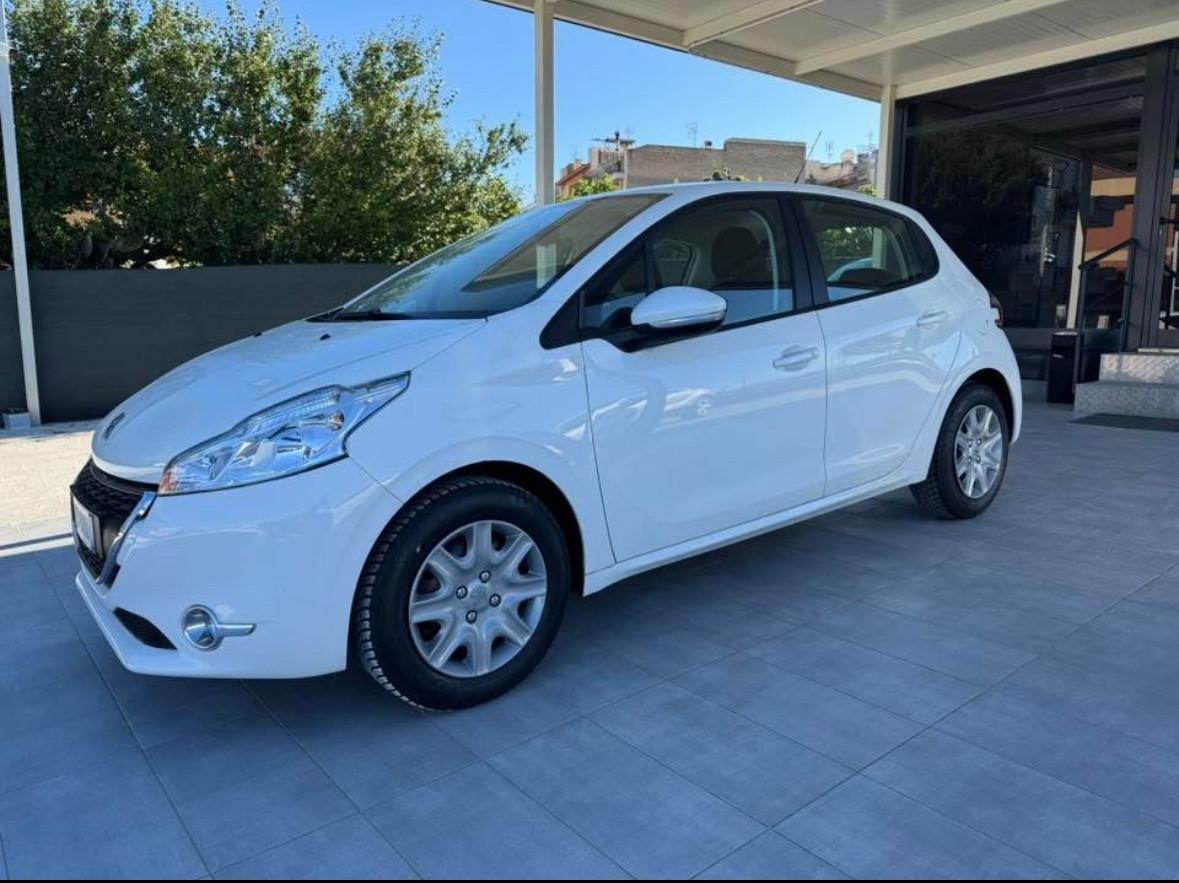 Peugeot 208 1.4 HDi 68 CV 5 porte Active