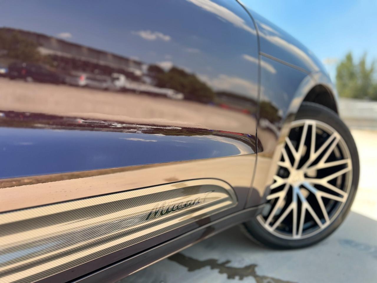 Porsche Macan T 2.0 265cv PDK MY22 TETTO RUBINO UNICA