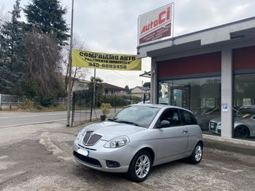 Lancia Ypsilon 1.2 69 CV 5 porte S&S Platinum OK NEOPATENTATI