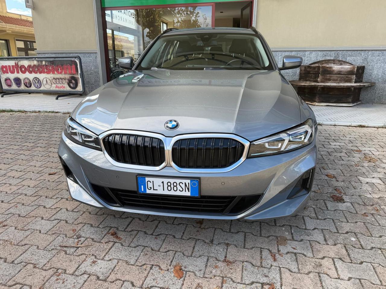 Bmw 318 318d Touring 48V business restailing