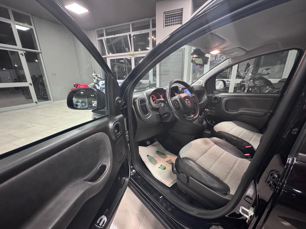 FIAT PANDA CROSS 1.2 GPL CASA MADRE