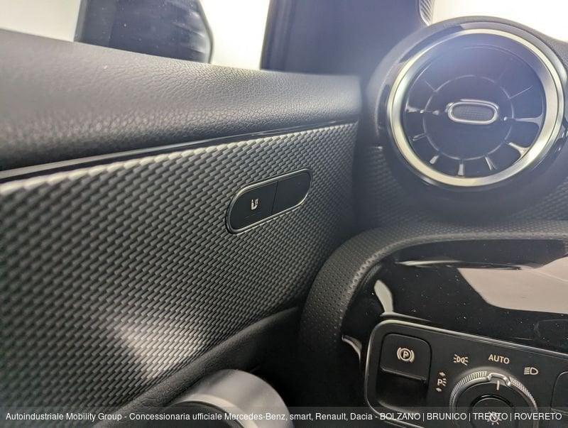 Mercedes-Benz Classe A 180 SPORT AUTOMATIC
