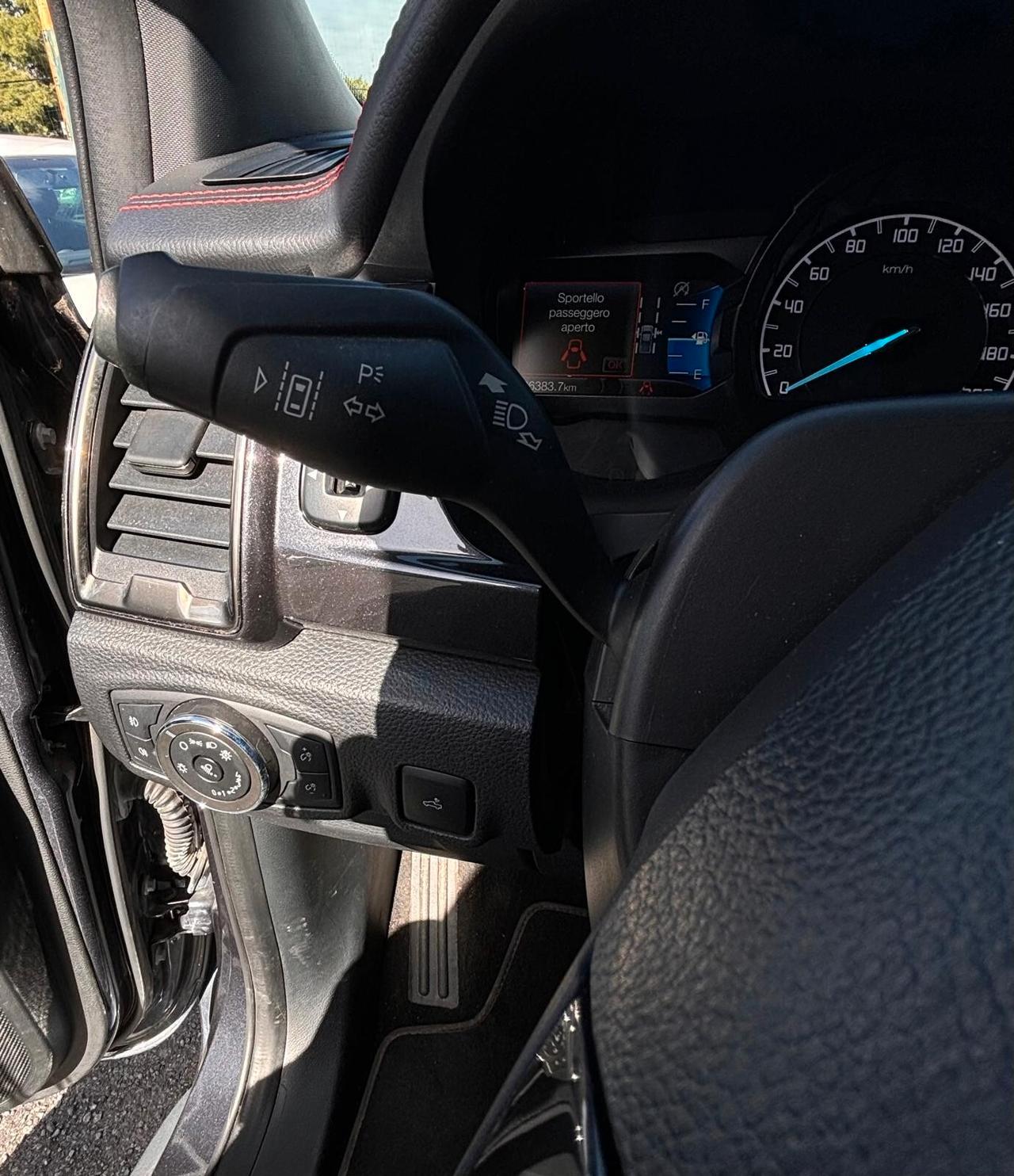 Ford Ranger Thunder 2.0 TDCi aut. 213 CV Wildtrak 5 posti