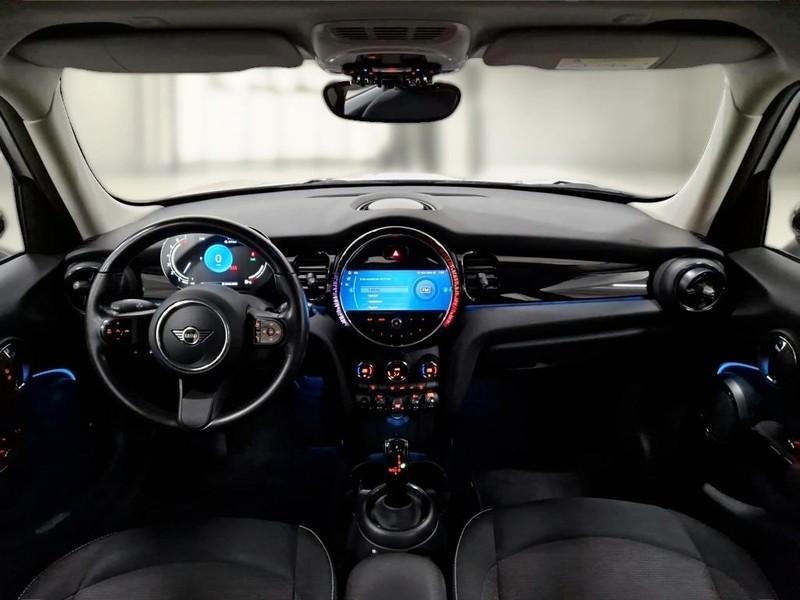 MINI COOPER CLASSIC AUTO 5 PORTE BERLINA