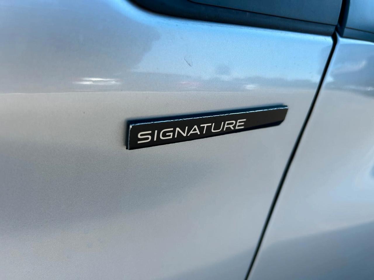 Peugeot 208 SIGNATURE PureTech 82 5 porte SPOTICAR