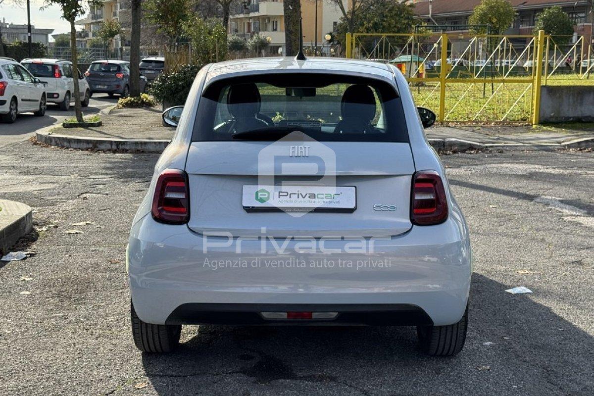 FIAT 500e Berlina 42 kWh Icon