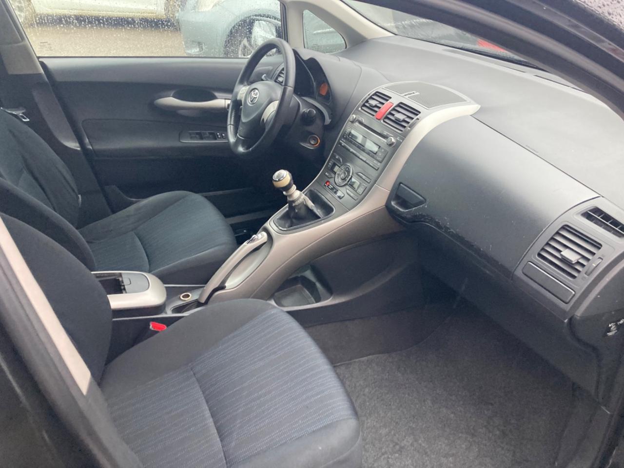 TOYOTA AURIS 5 PORTE (DA VETRINA)