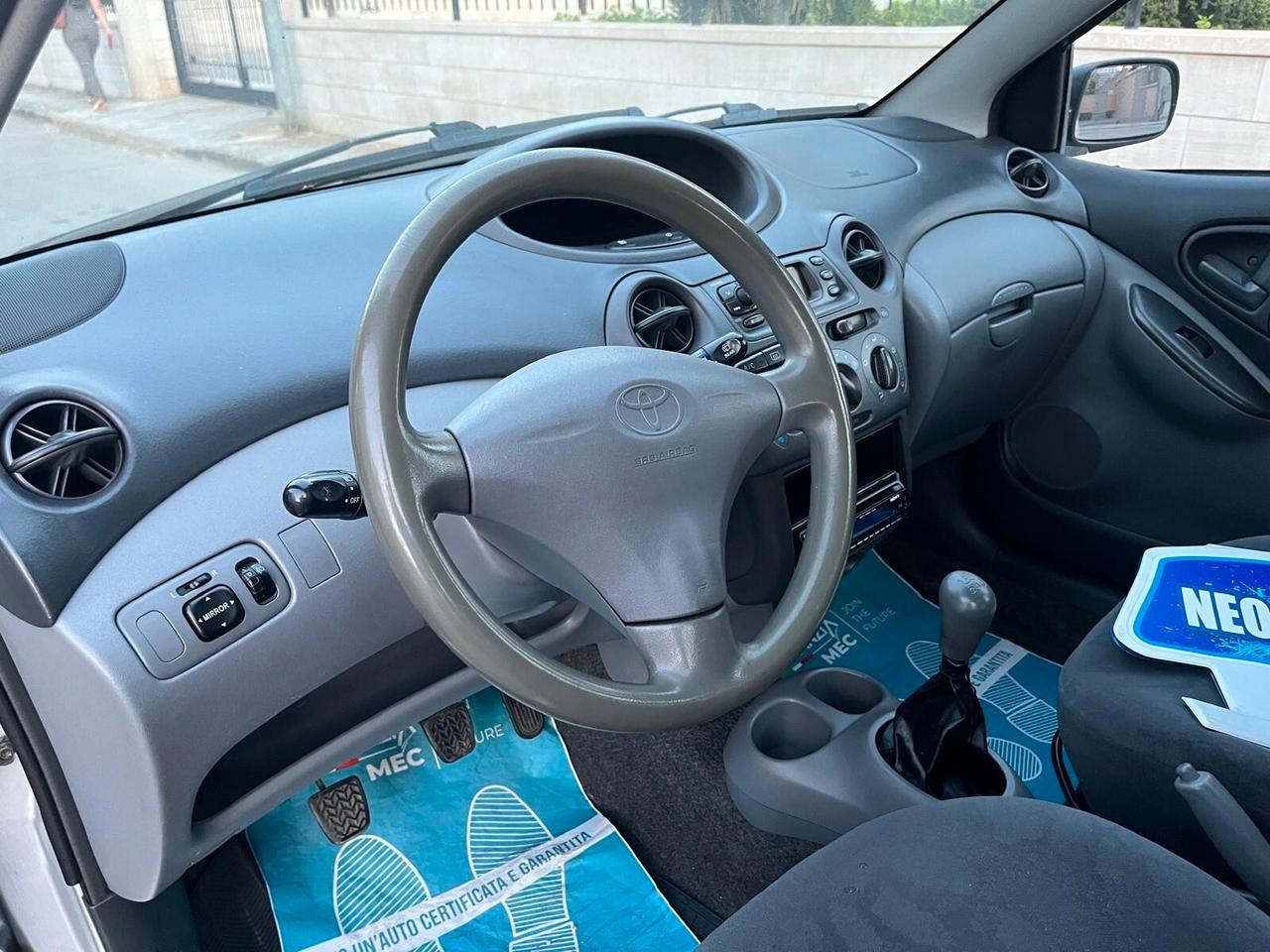 Toyota Yaris 1.0 benzina 5 porte Clima+Idroguida