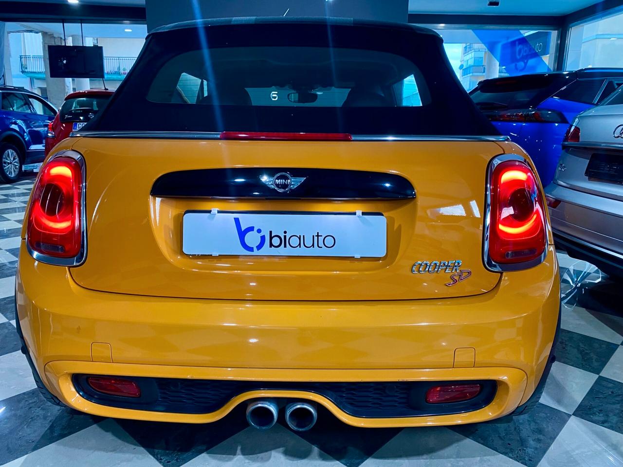 Mini 2.0 Cooper SD aut. Hype Cabrio-2017