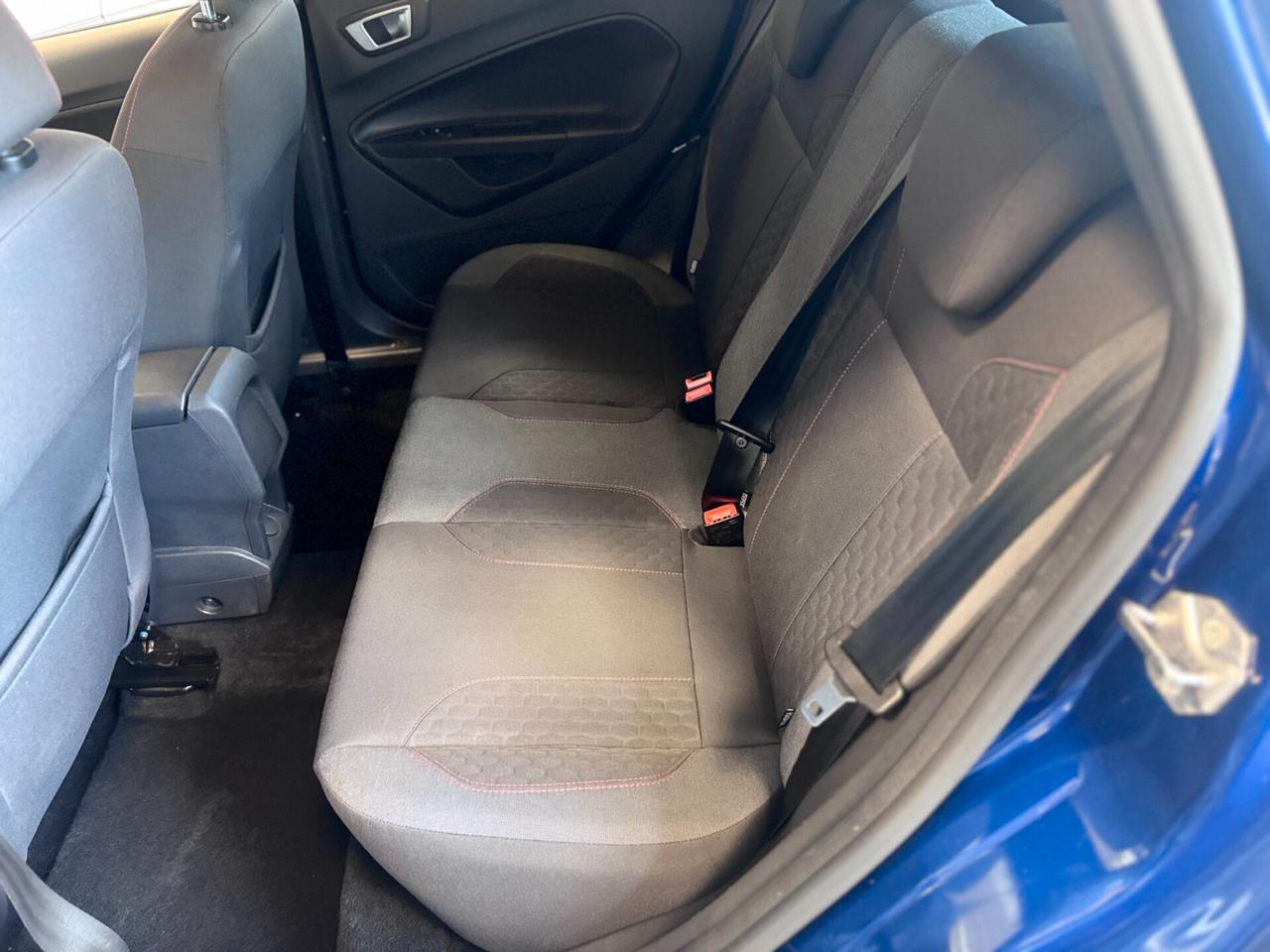 Ford Fiesta 1.5 TDCi 75CV 5 porte ST-Line