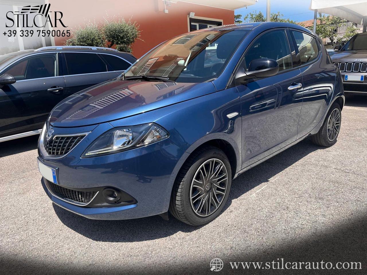 Lancia Ypsilon 1.0 FireFly 5 porte S&S Hybrid Gold
