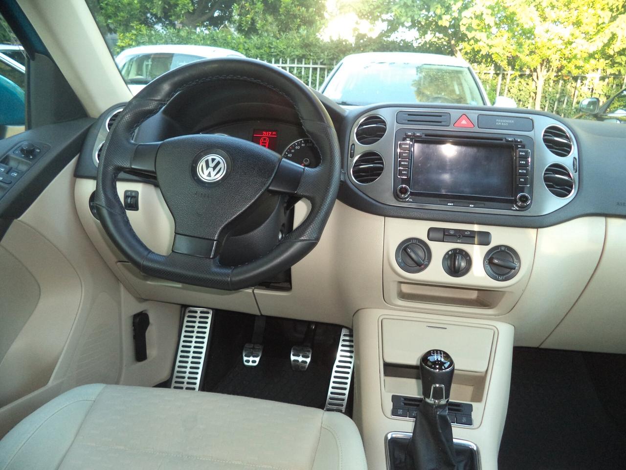 Volkswagen Tiguan 2.0 16V TDI DPF Track & Field (28°)