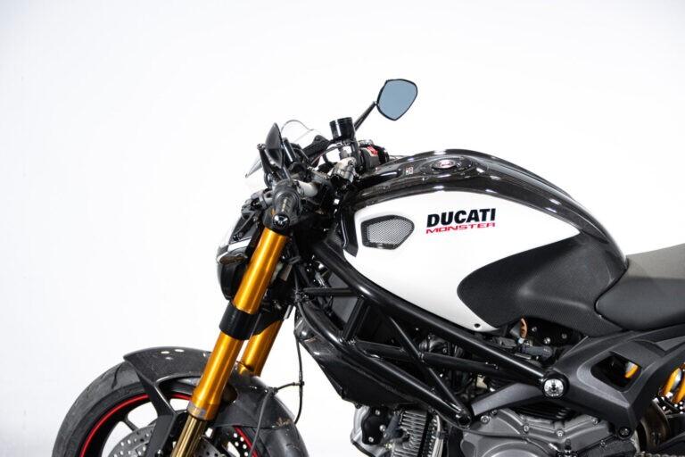 2009 DUCATI MONSTER 1100 S - RDS01720