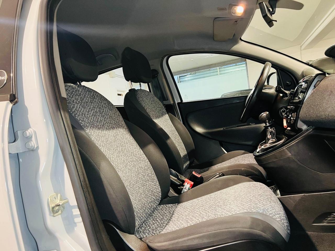 Lancia Ypsilon 1.0 69 CV 5 porte Ecochic Platinum*NEOPATENTATI*