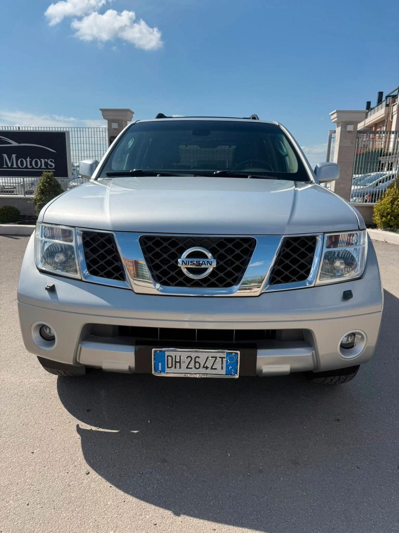 Nissan Pathfinder 2.5 dCi LE Chrome