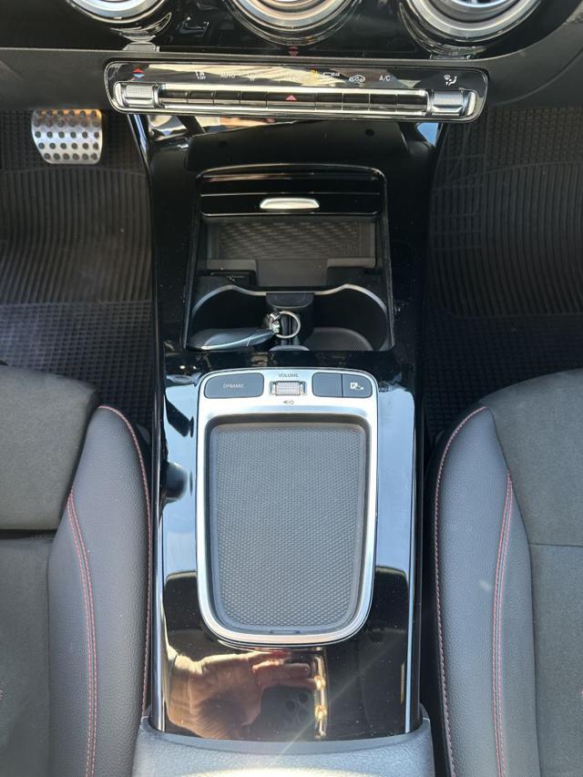 MERCEDES-BENZ A 180 d Automatic AMG Line Premium VENDE PRIVATO