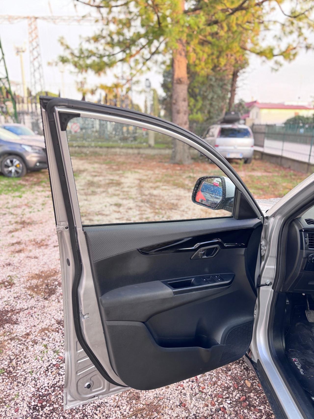 Mahindra KUV100 1.2 VVT M-Bifuel(GPL) K6+