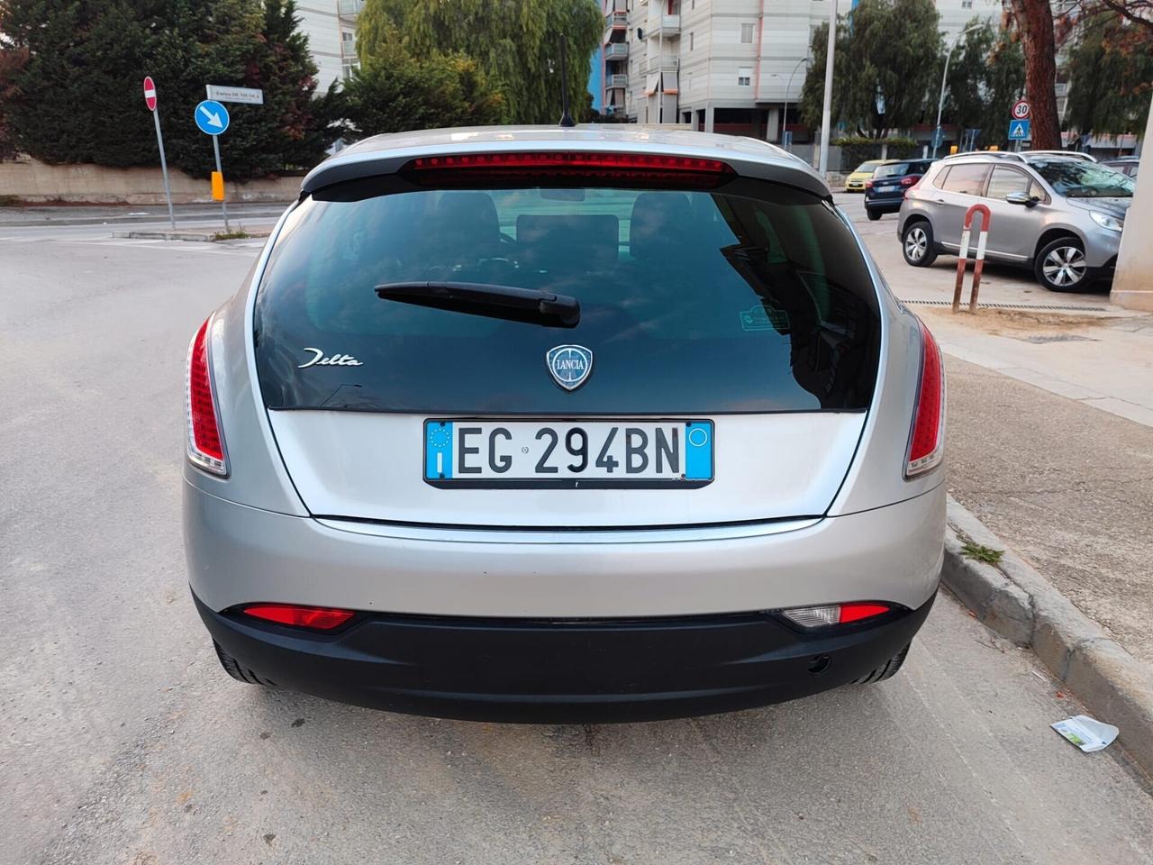 Lancia Delta 1.6 MJT DPF 2011!!