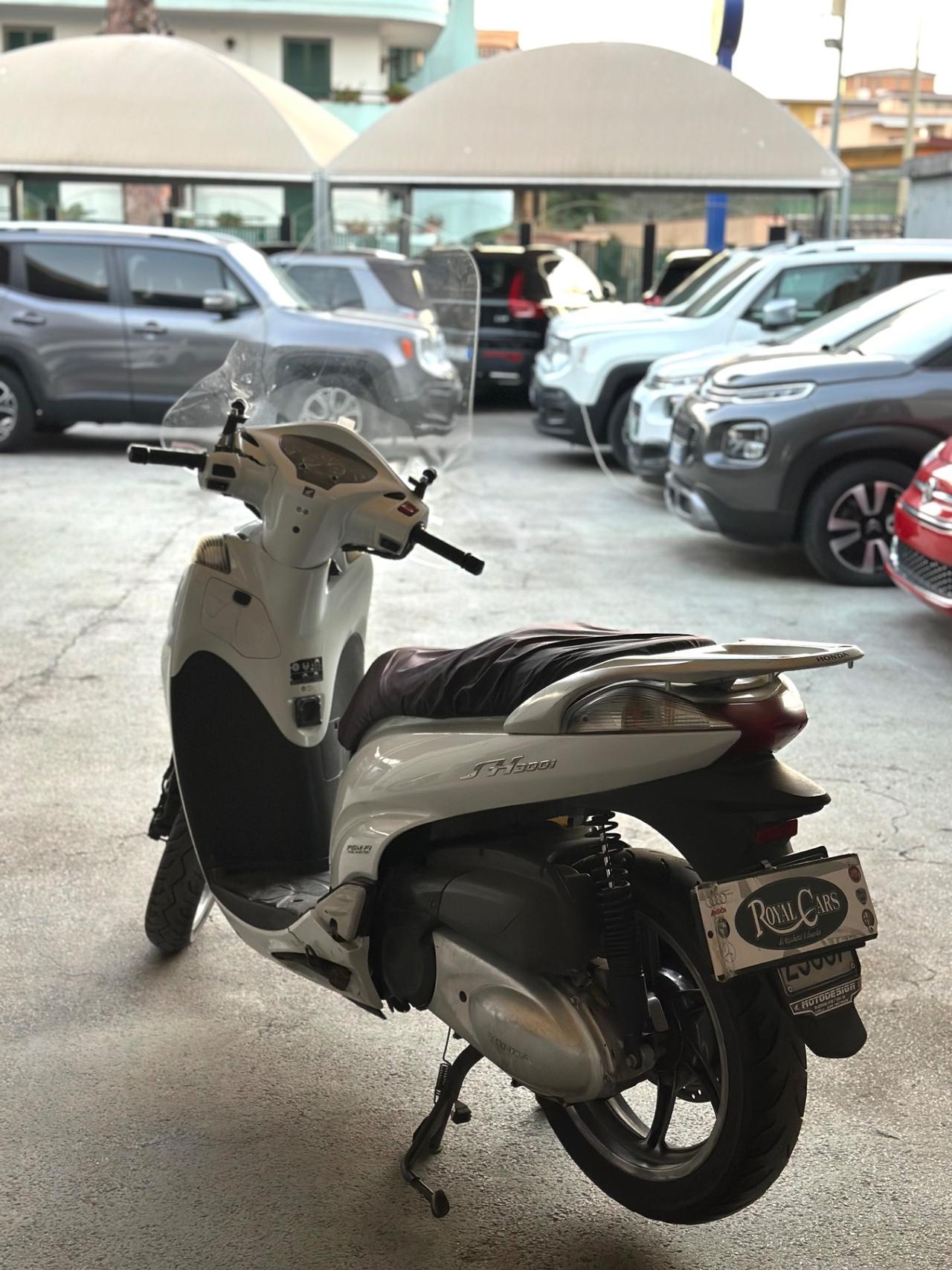 Honda SH 300