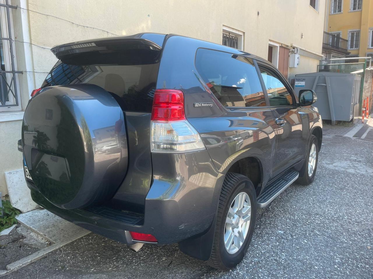 TOYOTA LAND CRUISER 3.0 D4-D 3PORTE 60TH ANNIVERSARY