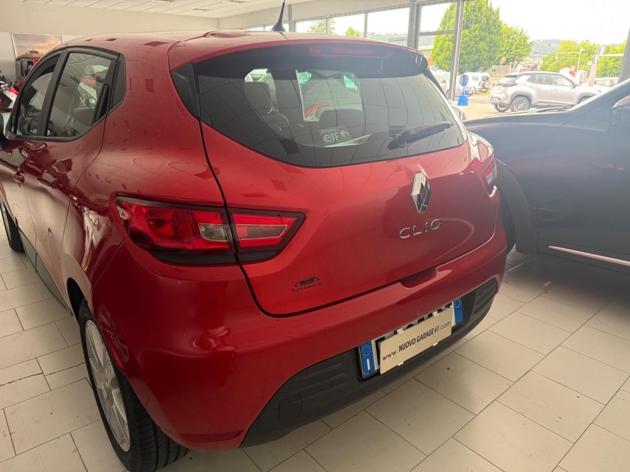 Renault Clio 1.2 75CV 5 porte Zen