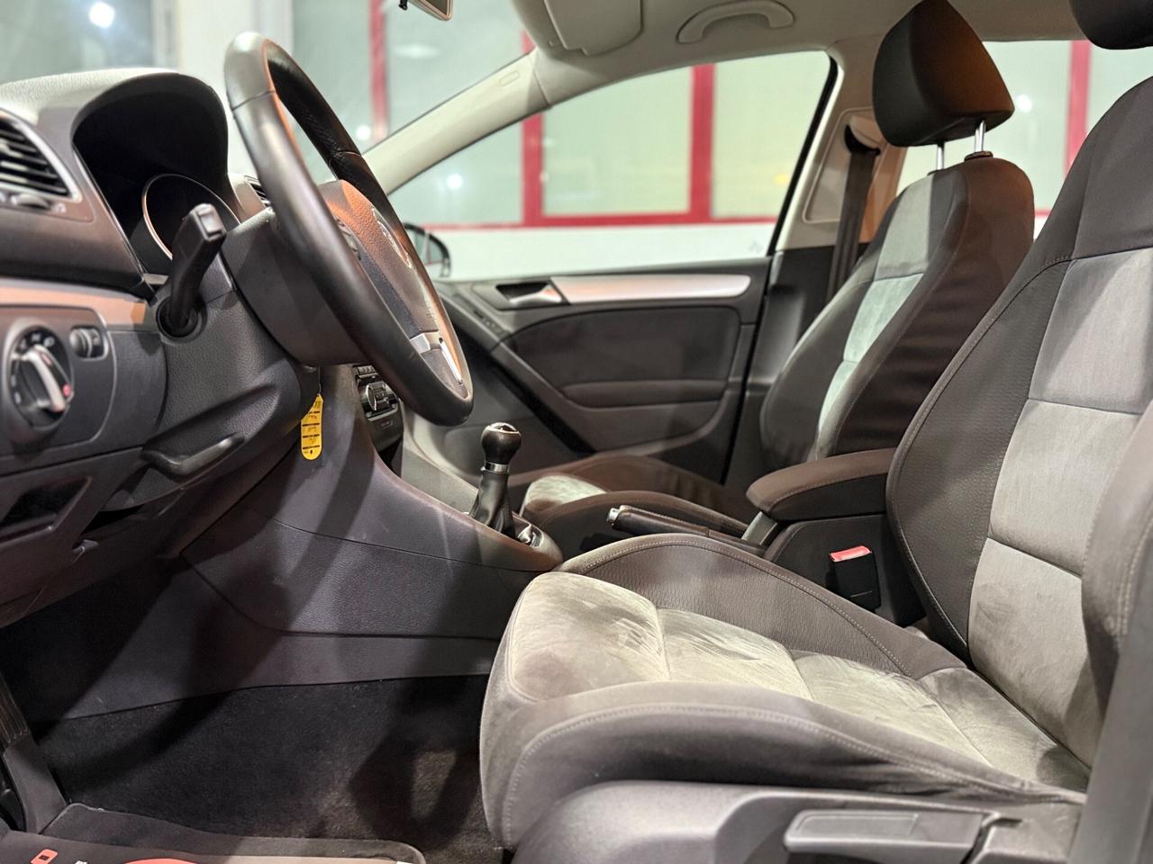 Volkswagen Golf 6 1.6 TDI 5p. Highline BlueMotion Technology