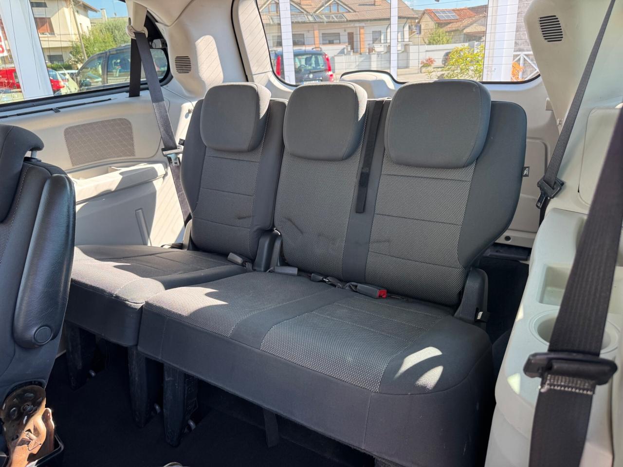 Chrysler Voyager Grand 2.8 CRD 7 posti