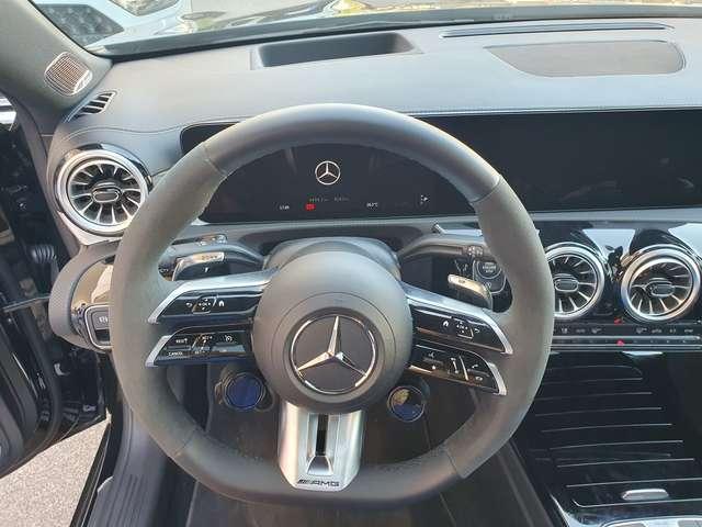 Mercedes-Benz A 45 AMG 2.0 421 CV TURBO AUTO 4 MATIC AMG PERFORMANCE