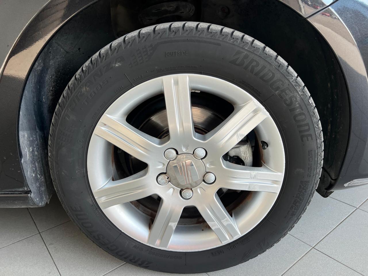 Seat Leon 1.6 BENZINA PER NEOPATENTATI