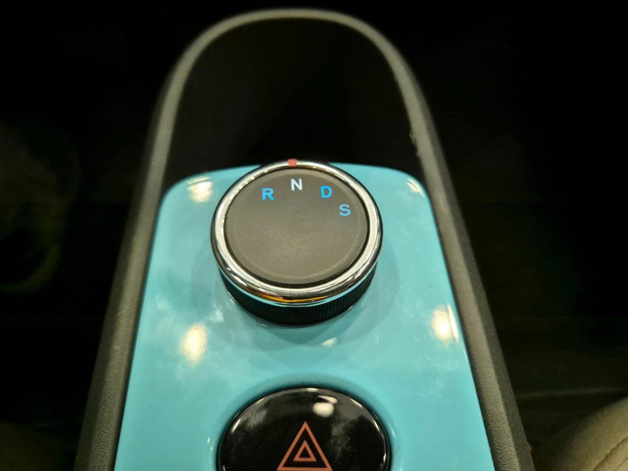 Xev Yoyo 32kWh Electric Blue