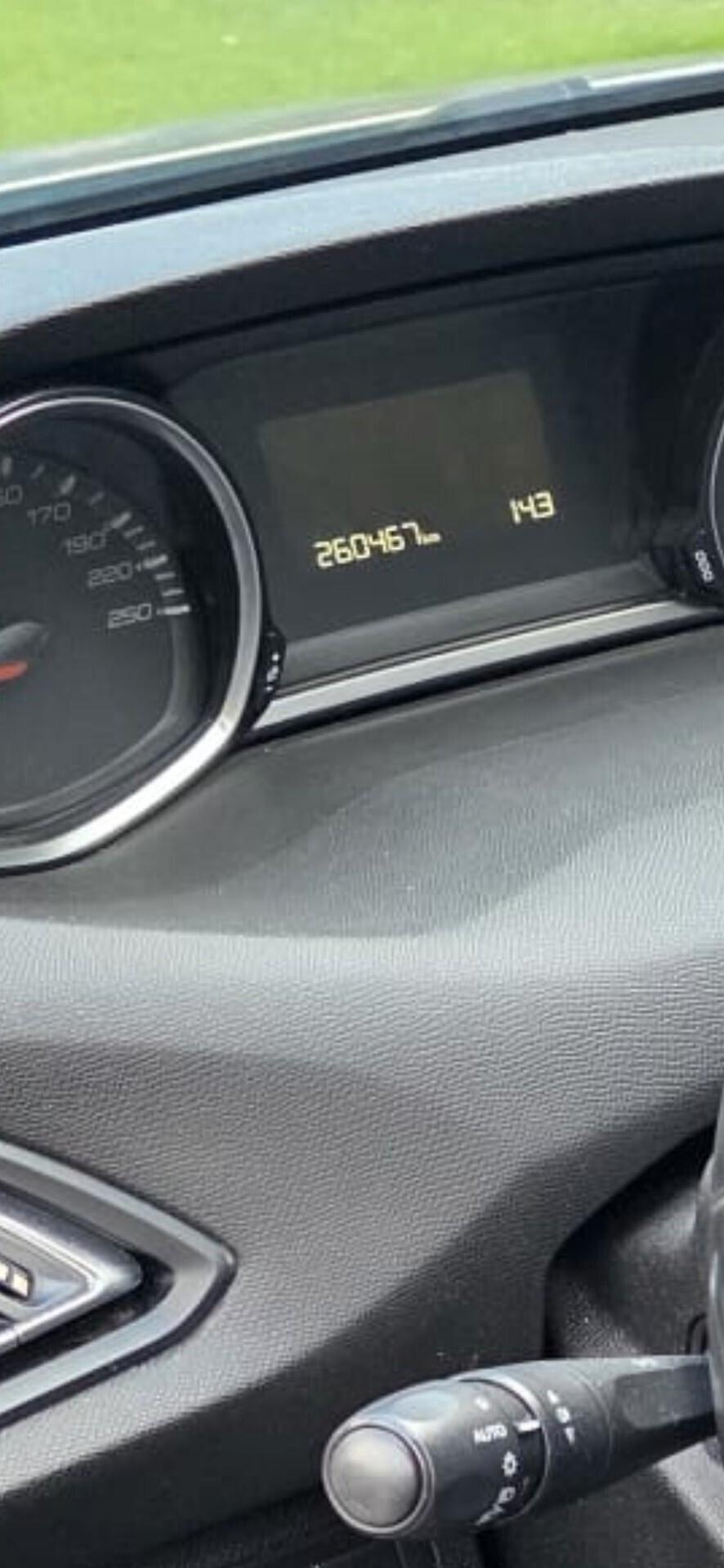 Peugeot 308 1.6 e-HDi 115 CV Stop&Start SW Business