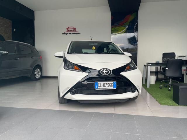 TOYOTA Aygo 1.0 VVT-i 72 CV 5 porte x-cool