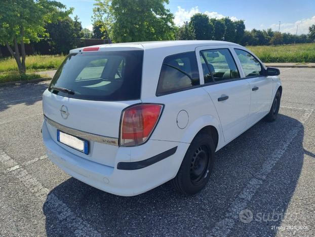 OPEL Astra 1.7 CDTI SW Enjoy - Ok neopat. - 1 pr