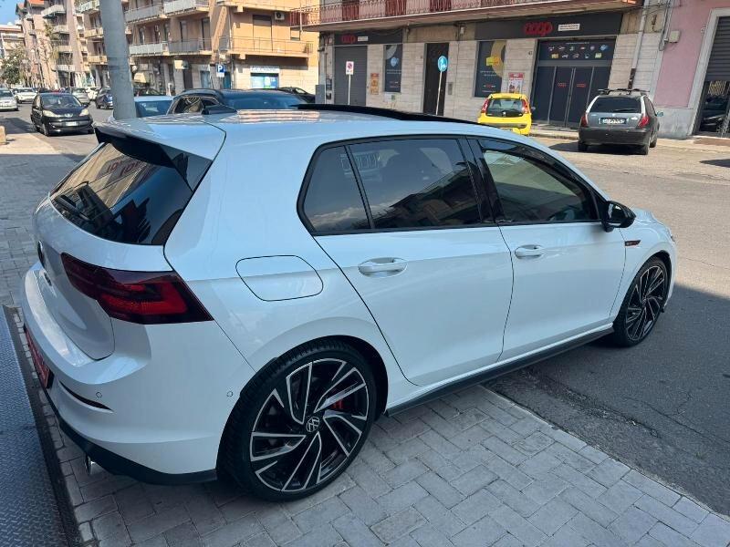 Volkswagen Golf 2.0 TSI GTI DSG