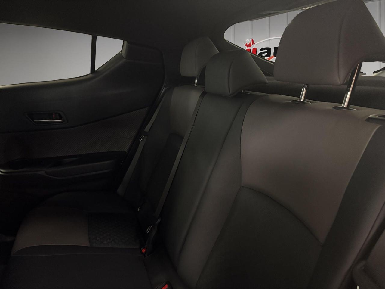 Toyota C-HR 2.0h Lounge e-cvt