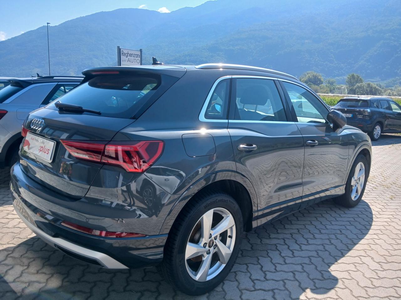 Audi Q3 35 TDI S tronic Business