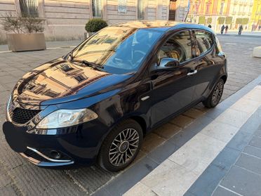 Lancia Ypsilon 1.2 69 CV 5 porte GPL Ecochic Gold NEOPATENTATI