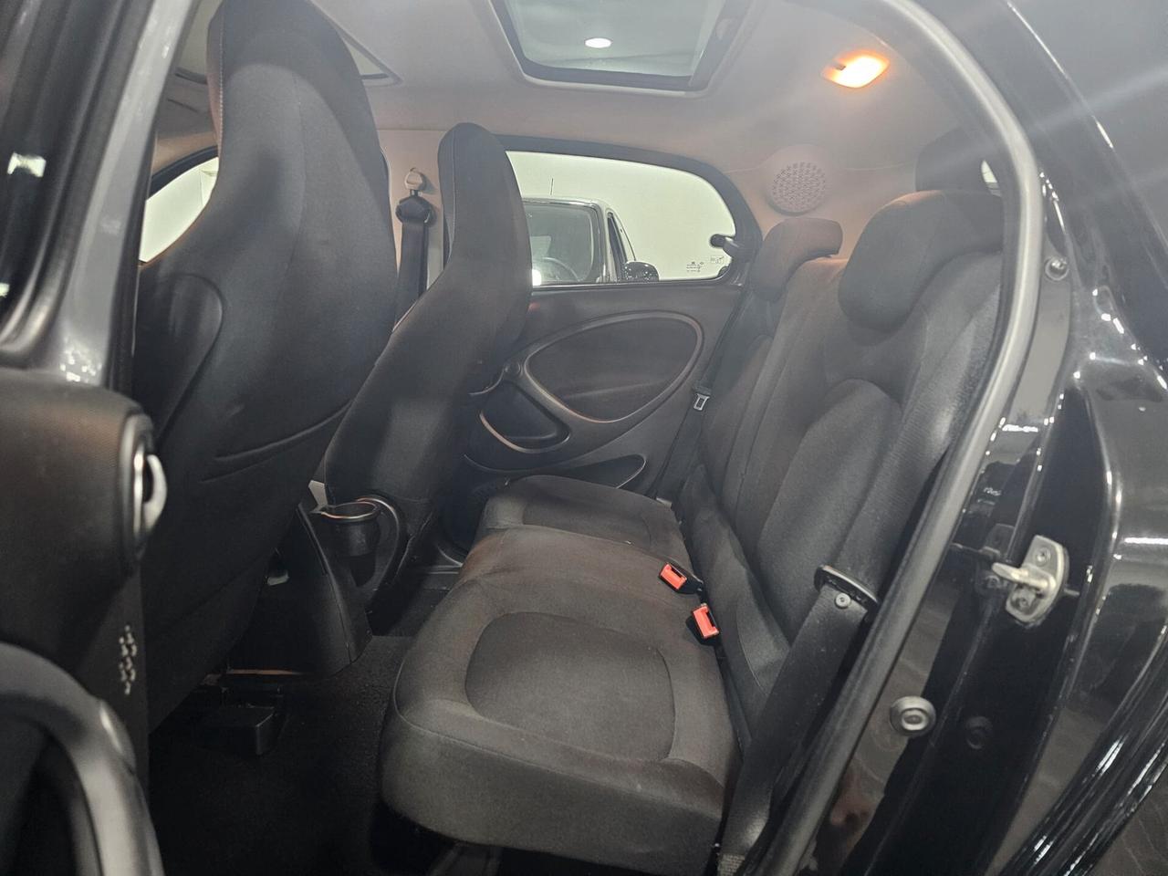 NUOVA SMART FORFOUR IDENTITY BLACK EDITION PASSION 0.9 BENZ 90CV TWINAMIC