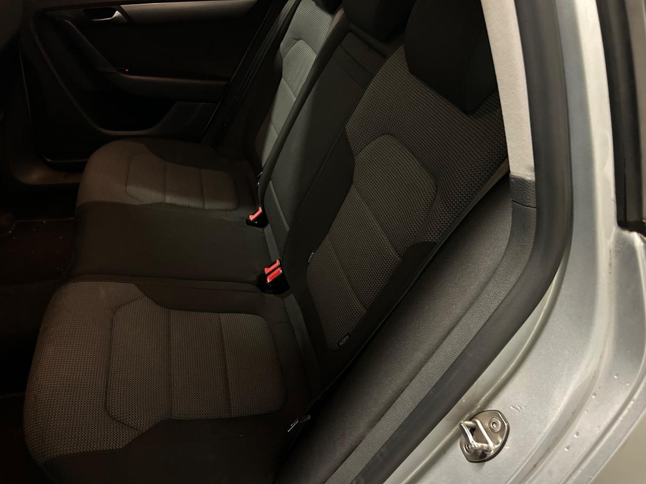 Volkswagen Passat Var. 1.6 TDI DSG Comfort. BM.Tech