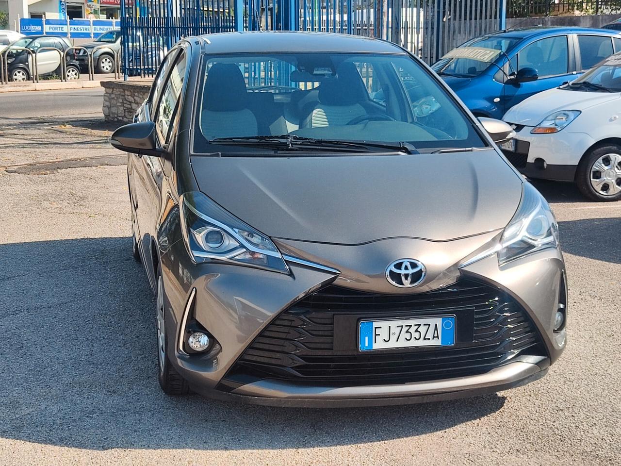 Toyota Yaris 1.0 5 porte Lounge del 2017