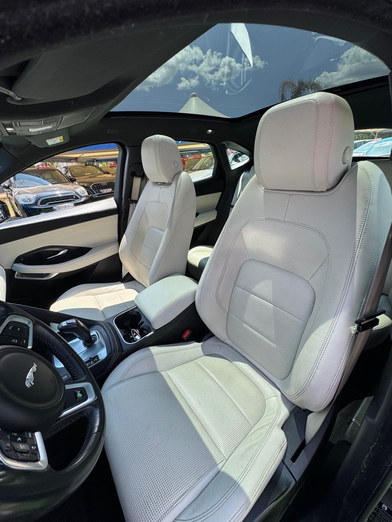 Jaguar E-Pace 2.0D 150 CV AWD aut. R-Dynamic S + Panorama
