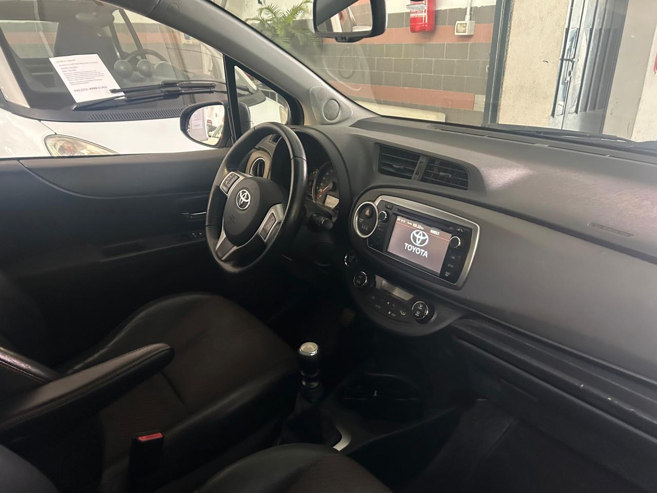 Toyota Yaris 1.3 5 porte Lounge
