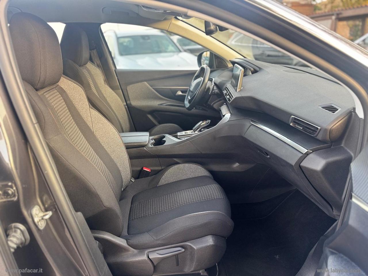 PEUGEOT 3008 BlueHDi 130 S&S EAT8 Allure