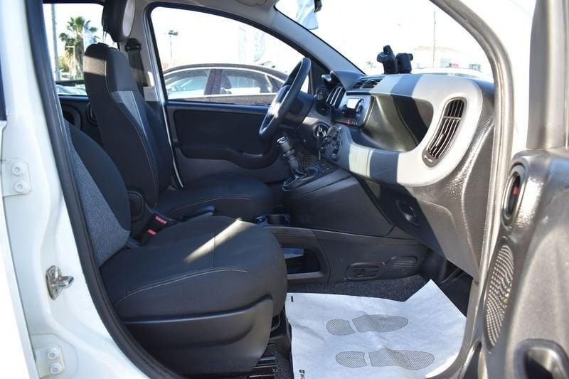FIAT Panda 1.2 69cv E6 Waze