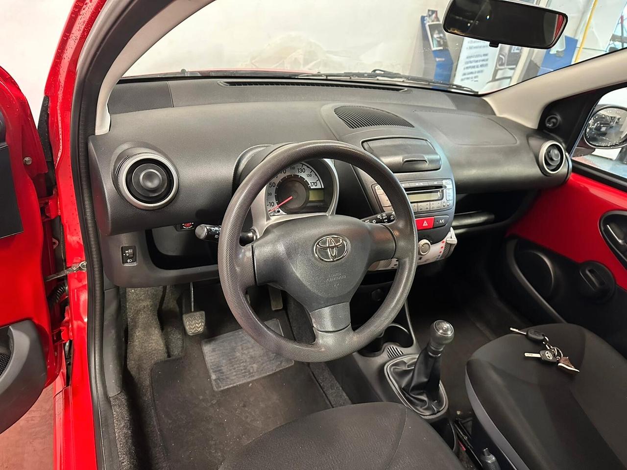 Toyota Aygo 1.0 12V VVT-i 5 porte Cool Soda Connect