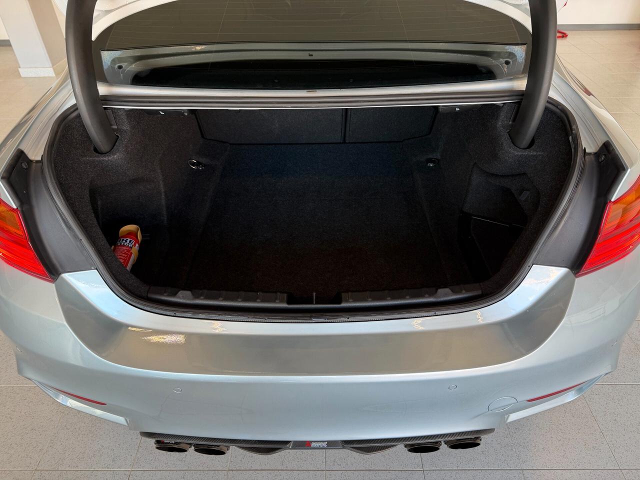 BMW M4 3.0 DKG ''LIMITED TONY CAIROLI'' AKRAPOVIC COMPLETO