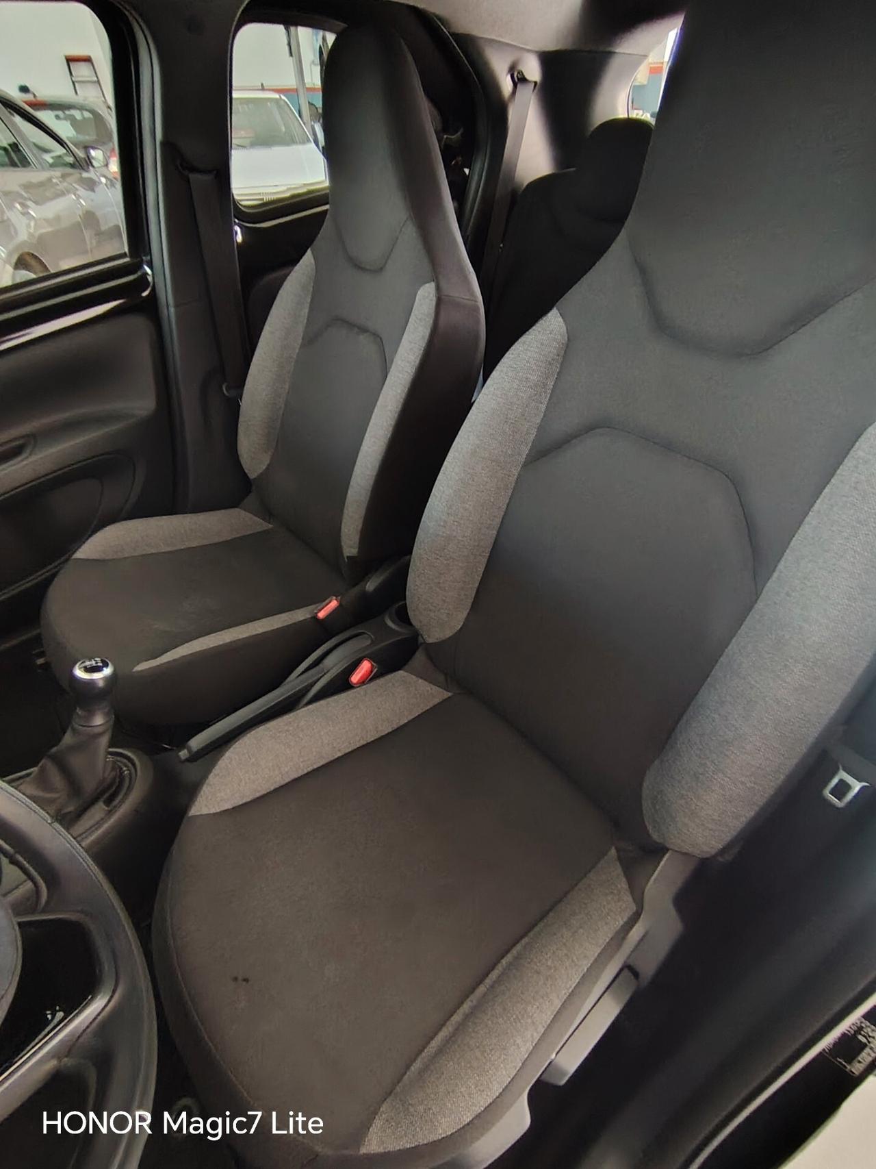 Toyota Aygo X 1.0 VVT-i 72 CV 5 porte Trend