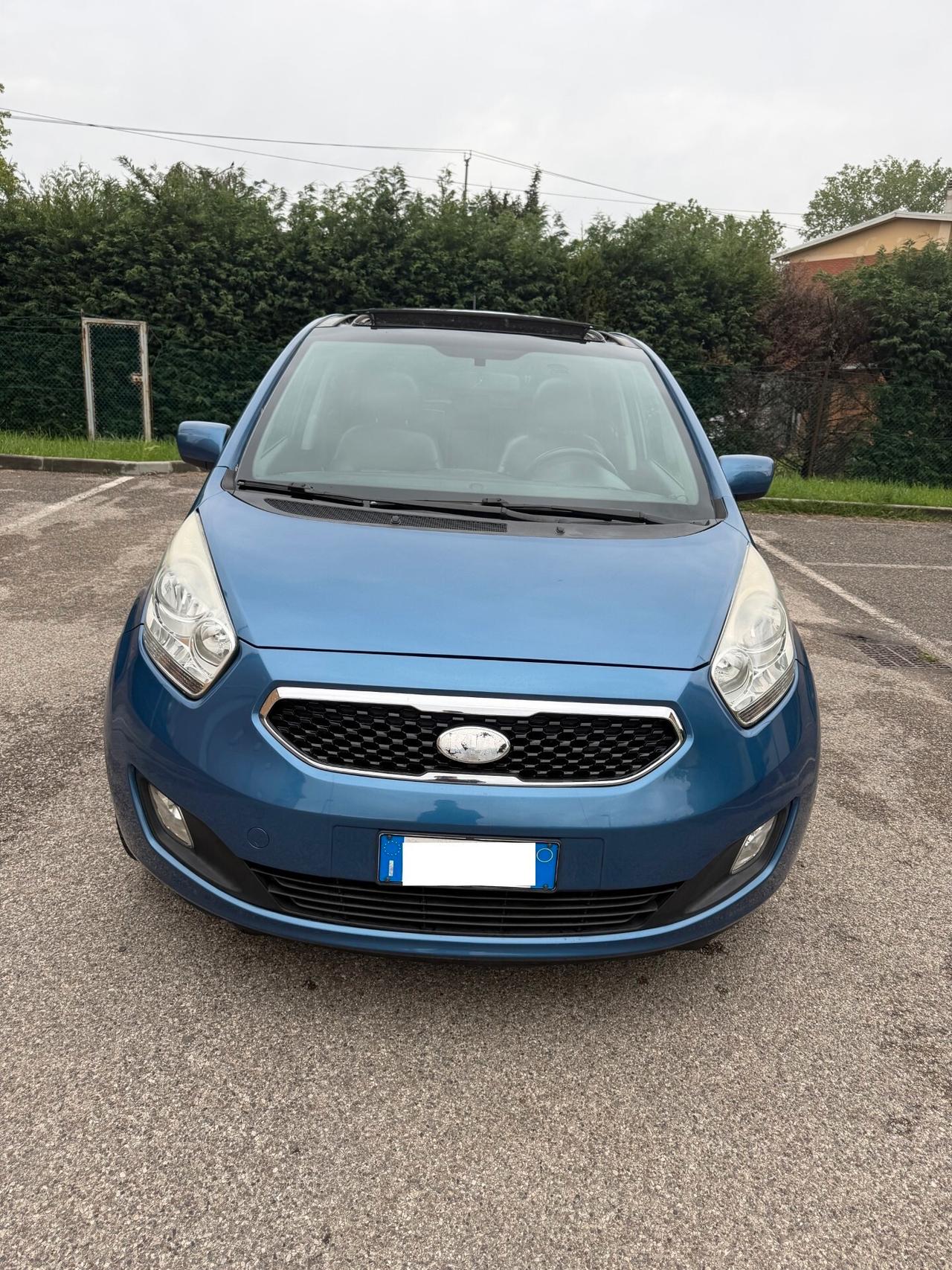 Kia Venga 1.4 crdi - TETTO - NEOP. - 12 MESI DI GARANZIA -